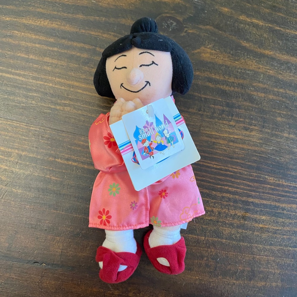 Disney Store Its a Small World Japan Girl Bean Bag Plush Pink Kimono Vintage NWT